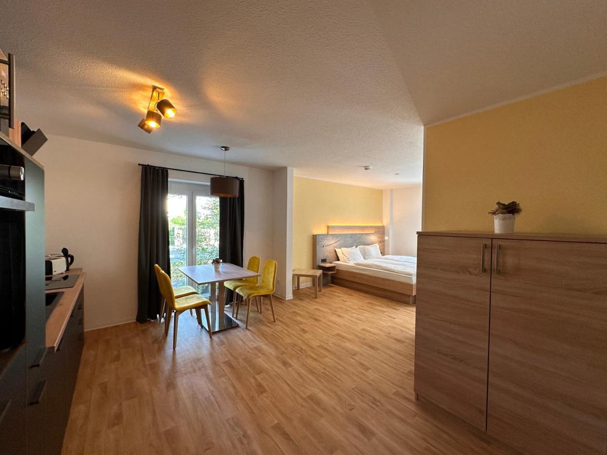Ferienwohnungen Gaststaette Brauhaus Zwickau Gmbh Bagian luar foto